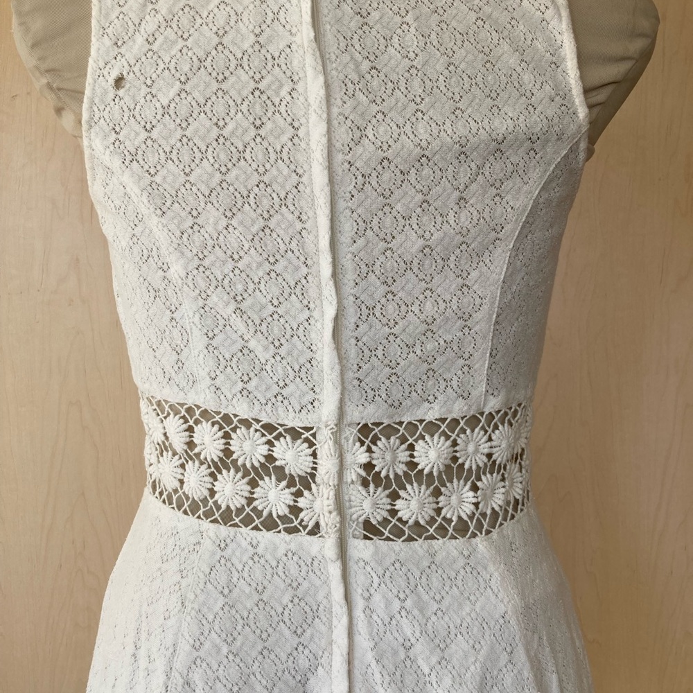 Free People White Daisy Crochet Dress - Picture 5 of 7